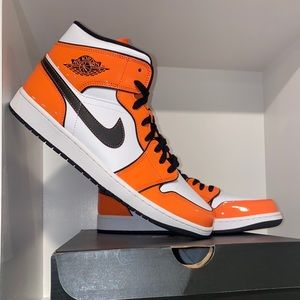 Nike Air Jordan1 Mid Turf Orange 🍊